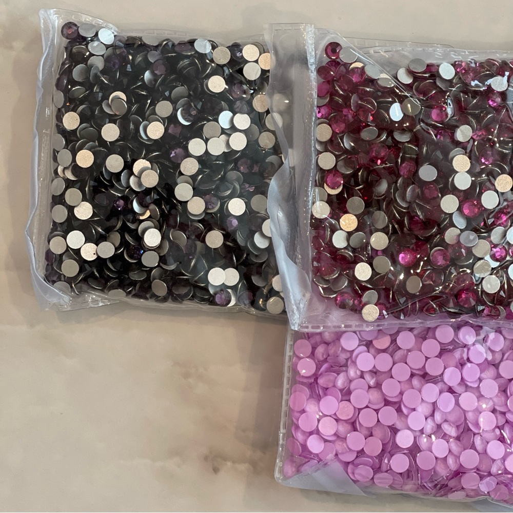 Rhinestone Options - Picture 8 of 10